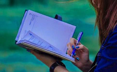 �Ա��볬Խ����У�ͨ��10ƪ��