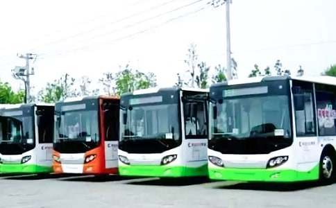 �������ϵ�վ����������700��