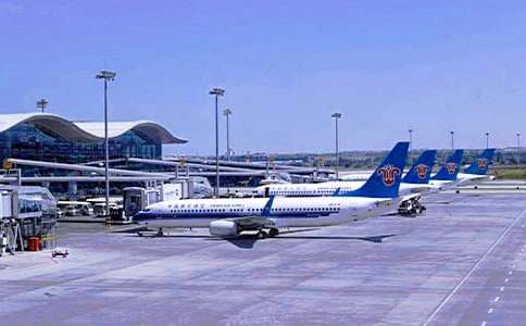 �ι�ֱ����������800��