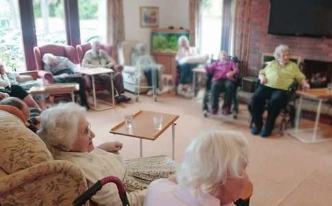 ����Ժ���ʵ���ռ�