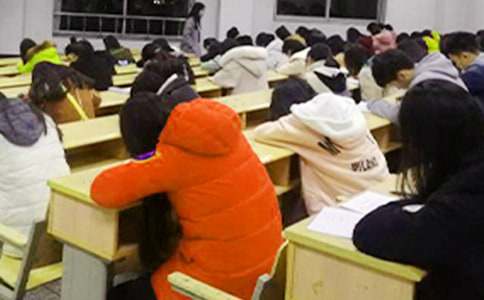 ���ڿ��Ե�����400�ּ���6ƪ