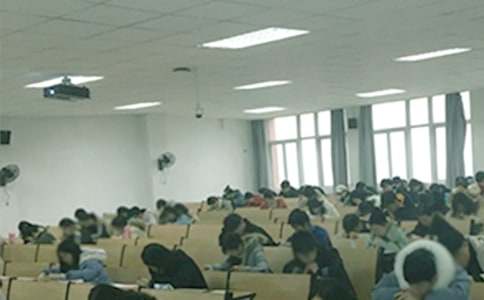 ���п��Զ�Ա���Ը�15ƪ