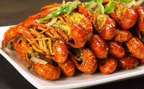 ����Ϻ����800��