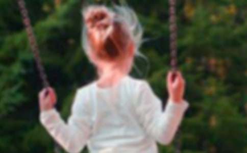 ������ɫ��Ů�������