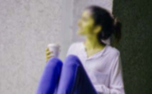 Ů�����ҽ�����Ĭ����