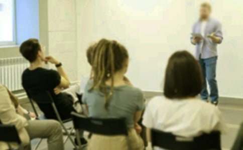 ��ʿ��ǰ��ѵ�ĵ����