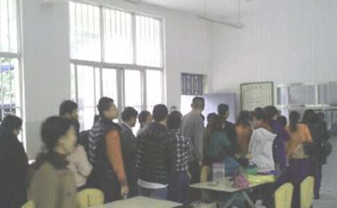 ʳ���Ļ���������