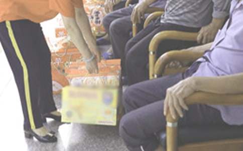 Υ���������ר�����θ����Բ��Ծ����棨��ѡ9ƪ��