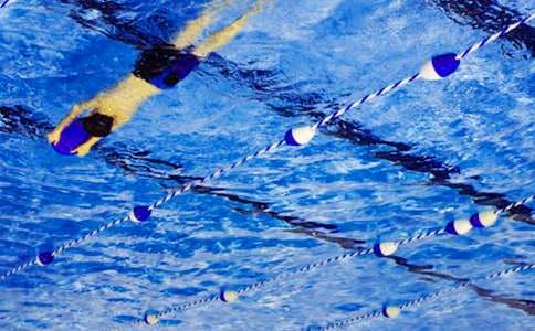 ��100�˶�Ա���͸�