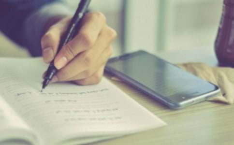 他怎么了五年级作文